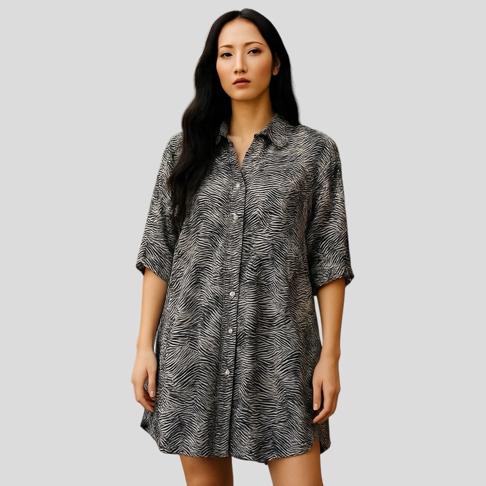 Club Z Collection Women’s Black White Palm Print Tunic Shirt Button Down Size M